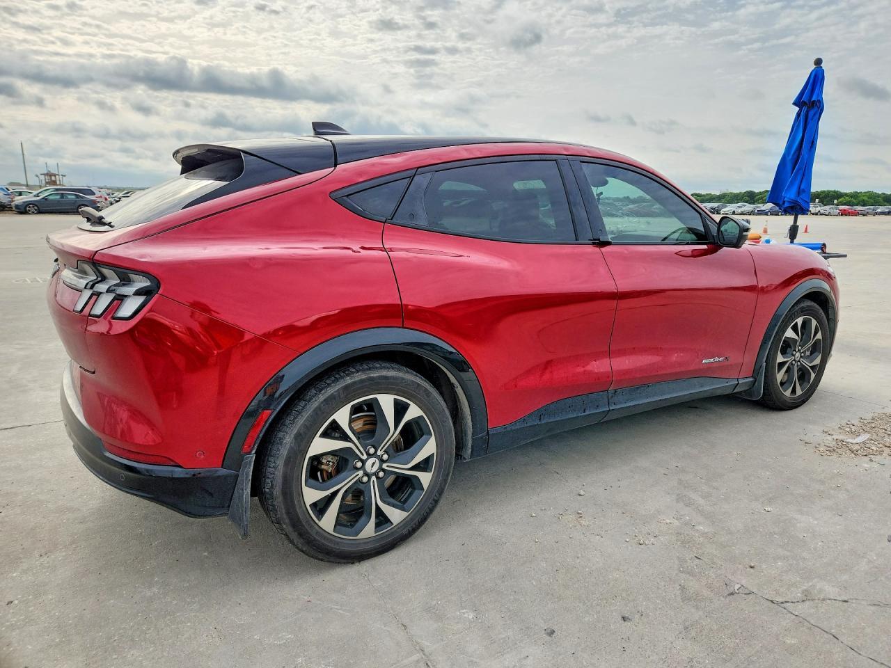 2021 FORD Mustang Mach-E