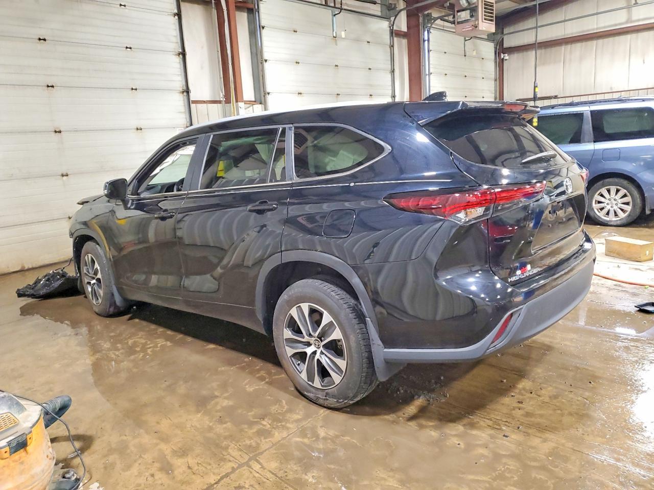 2024 TOYOTA HIGHLANDER
