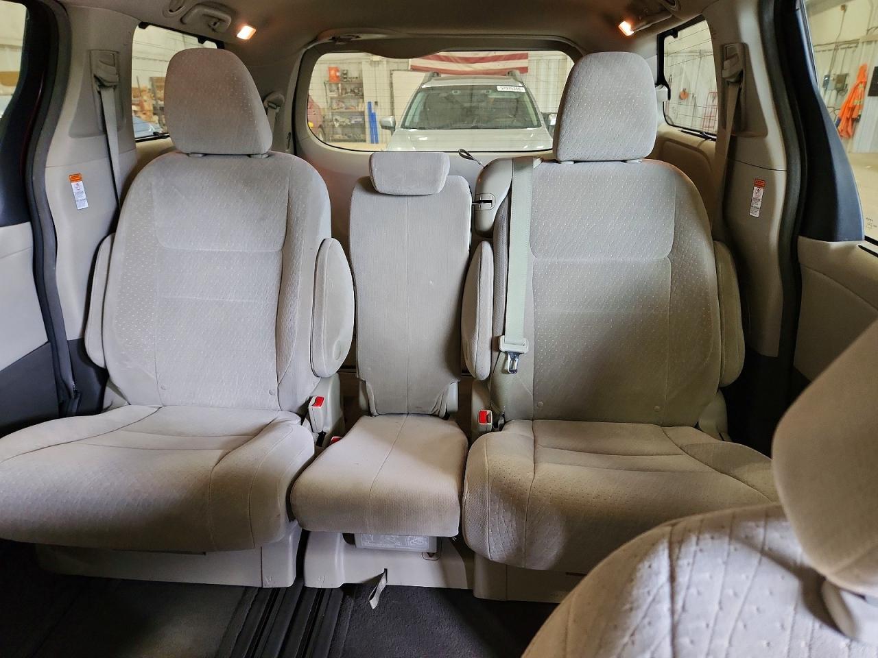 2015 TOYOTA SIENNA