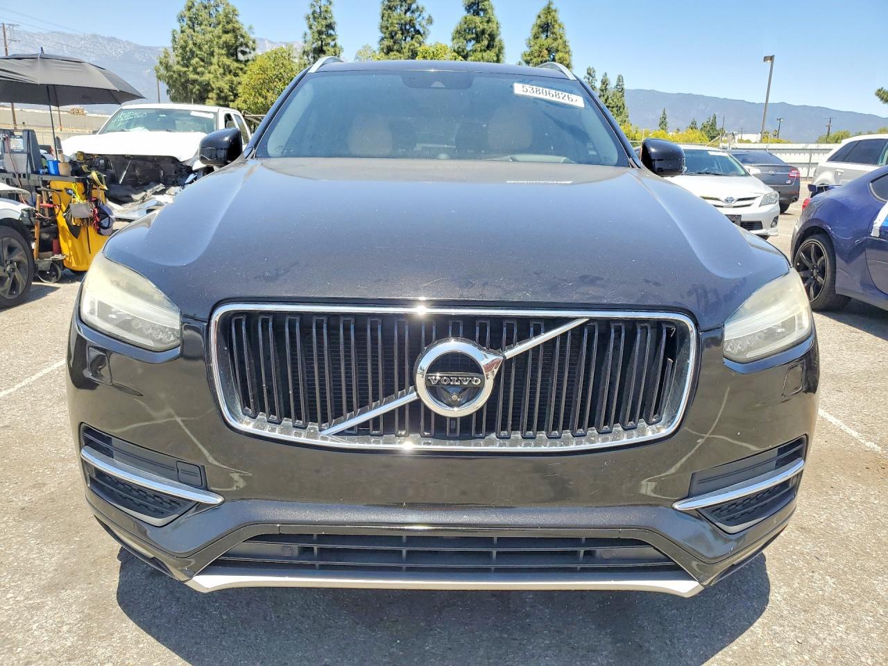2016 VOLVO XC90