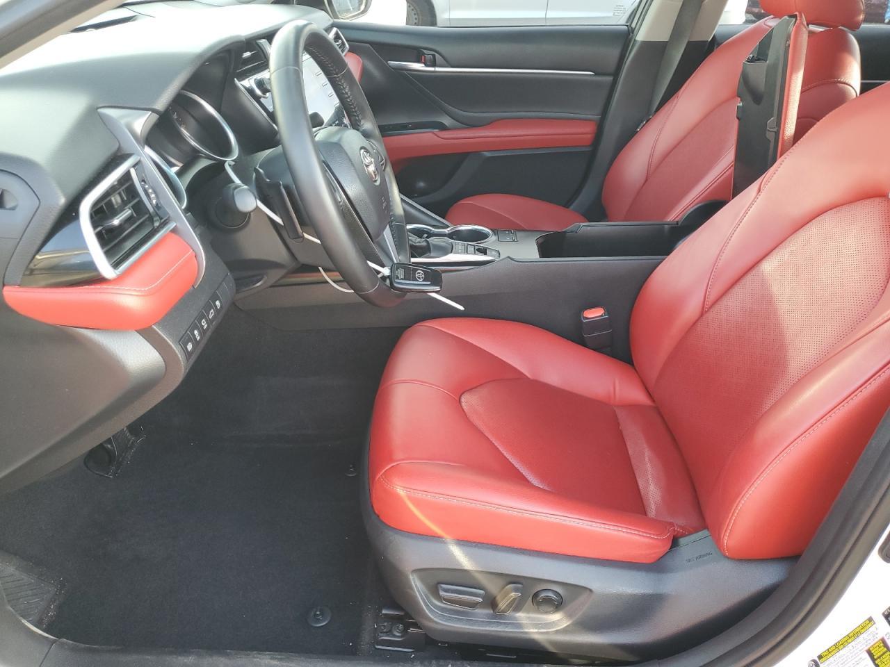 2018 TOYOTA CAMRY