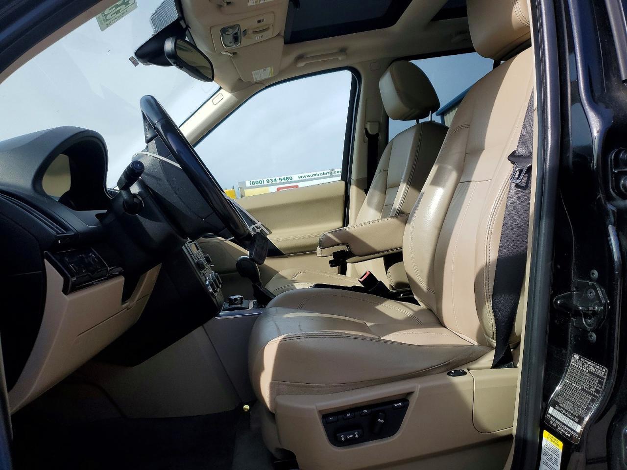 2011 LAND ROVER LR2