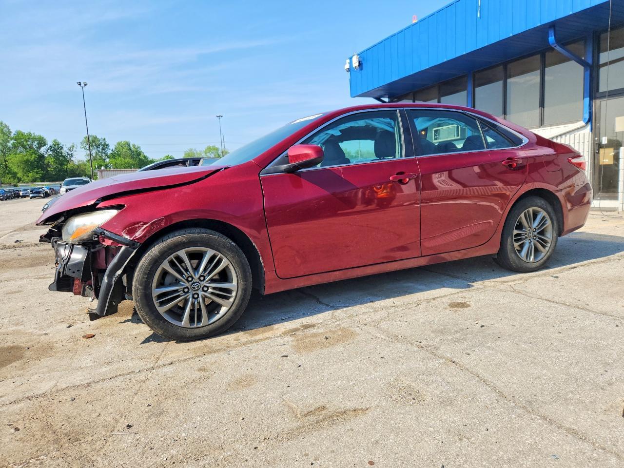 2016 TOYOTA CAMRY