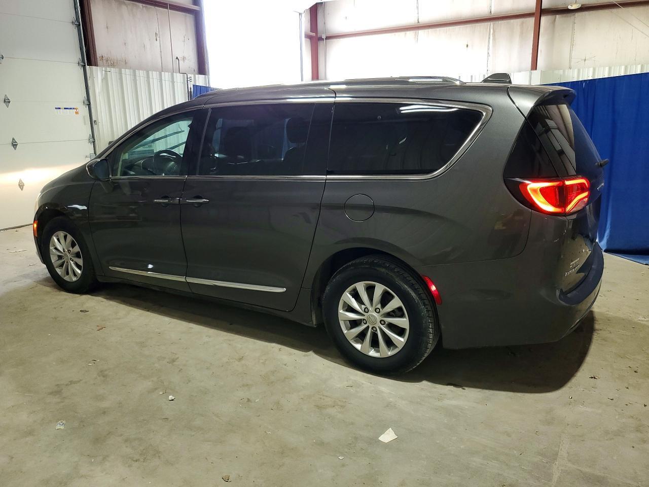 2019 CHRYSLER Pacifica