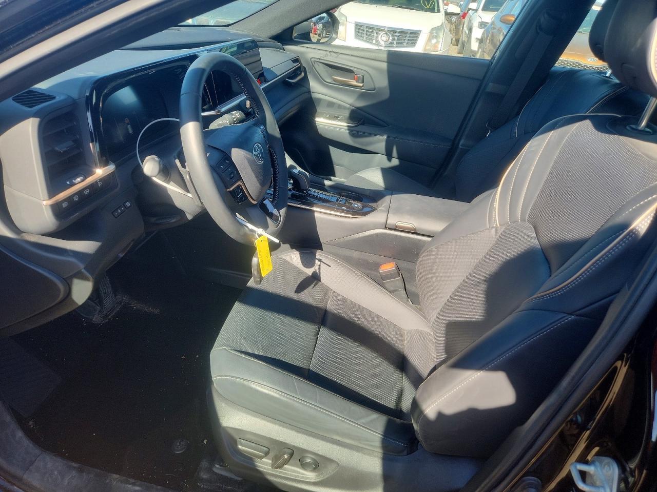 2025 TOYOTA Crown