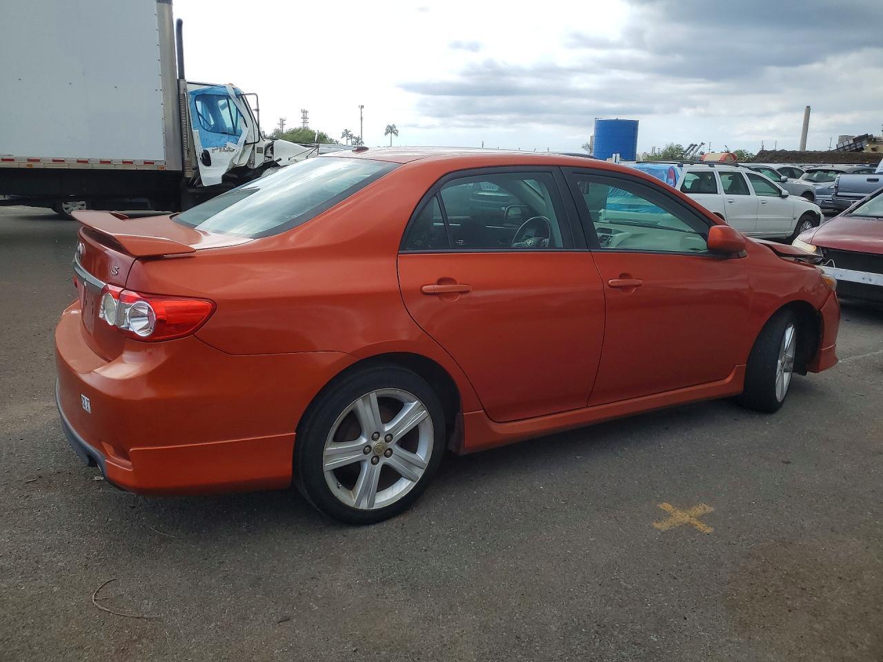 2013 TOYOTA COROLLA