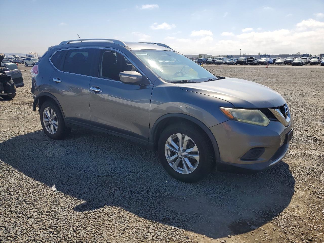 2015 NISSAN ROGUE