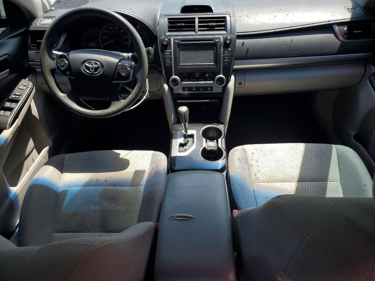 2014 TOYOTA CAMRY