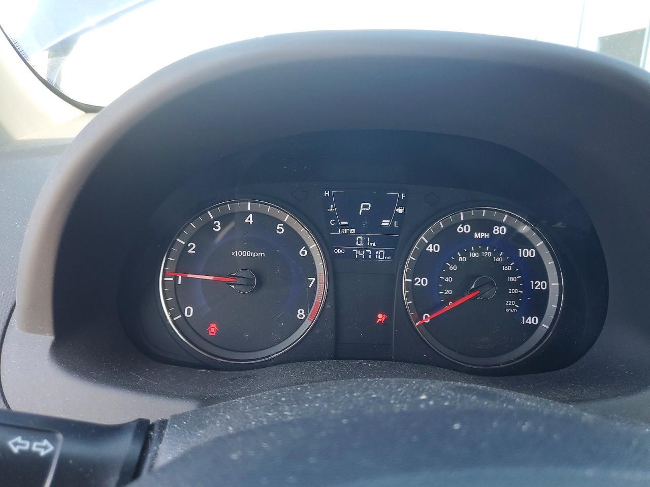 2013 HYUNDAI ACCENT