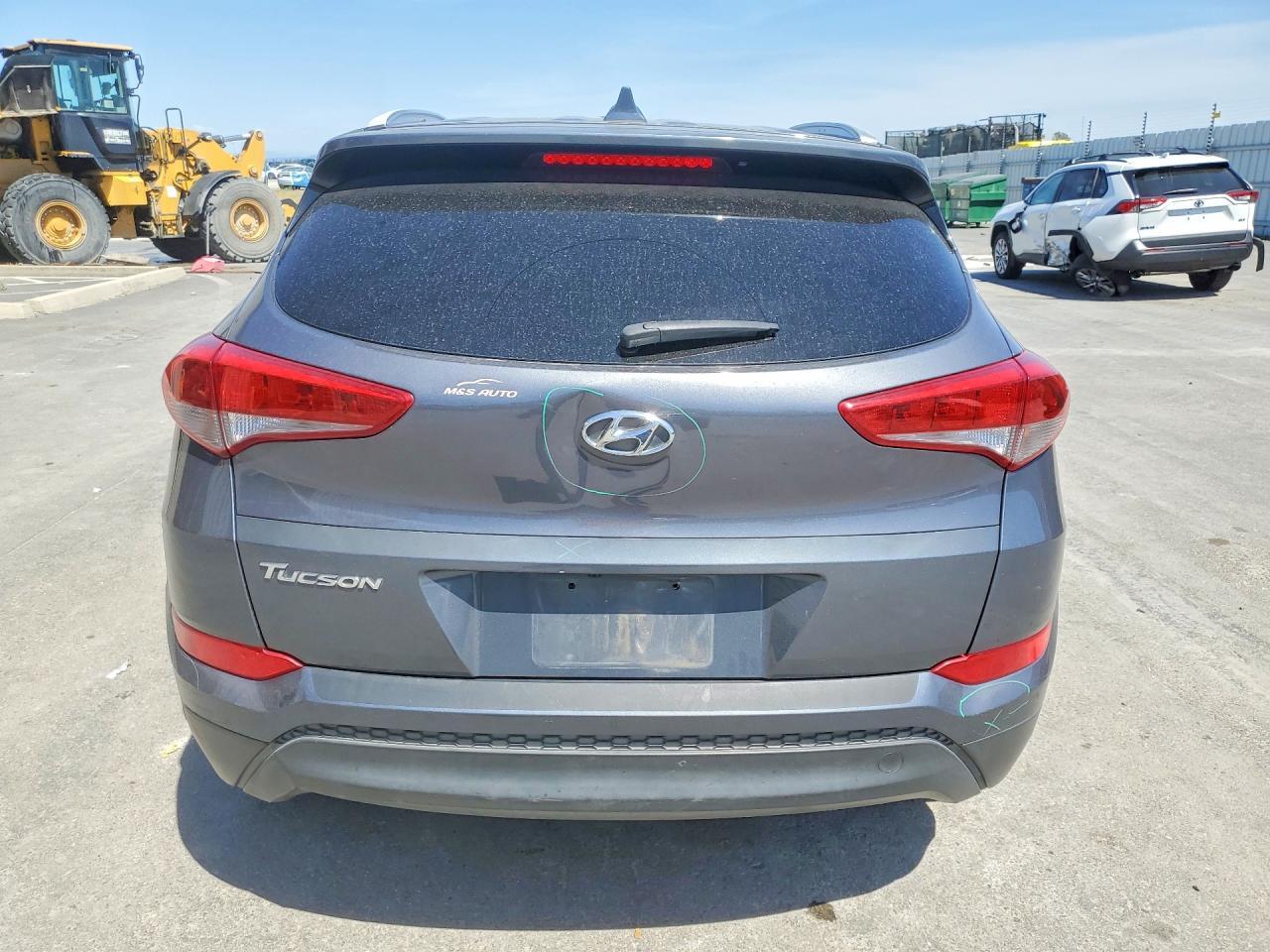 2018 HYUNDAI TUCSON