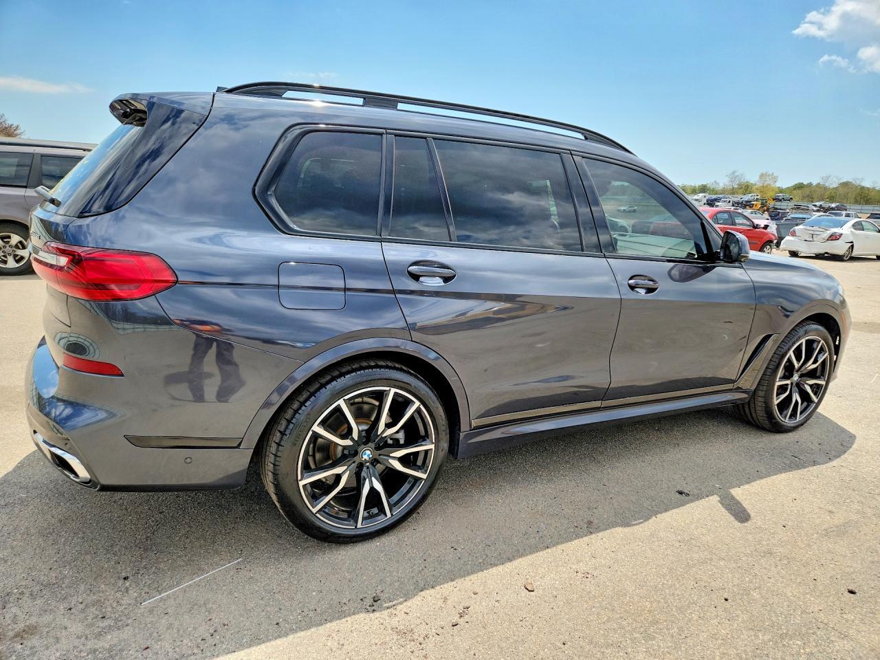 2019 BMW X7