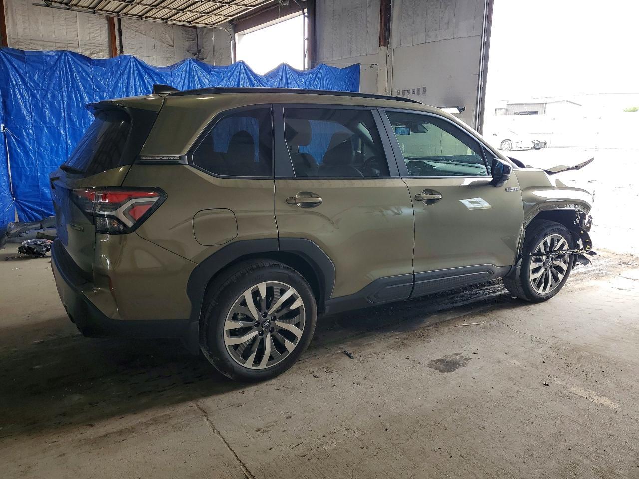 2025 SUBARU FORESTER