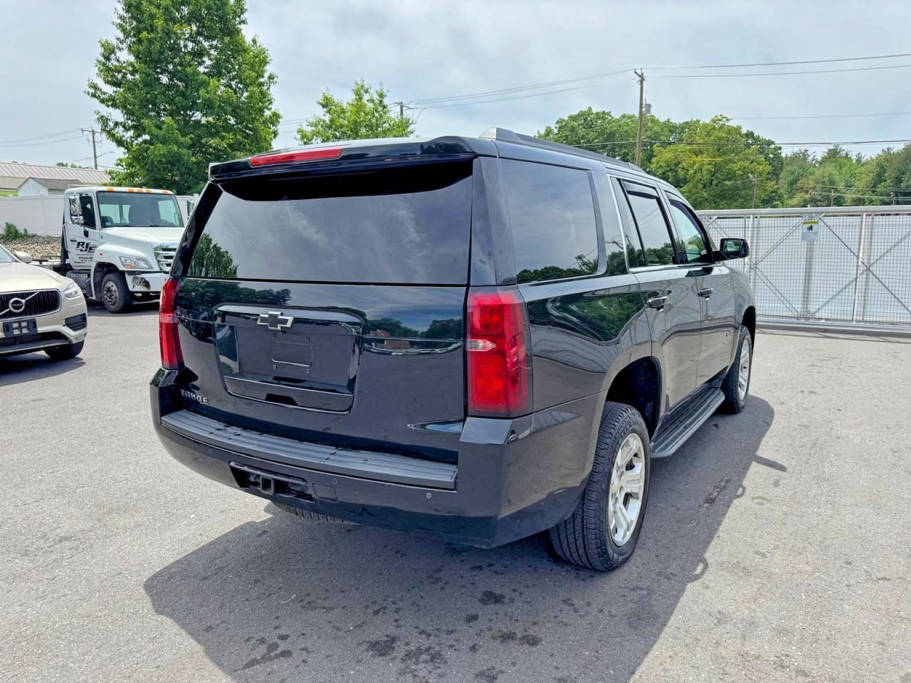 2017 CHEVROLET Tahoe