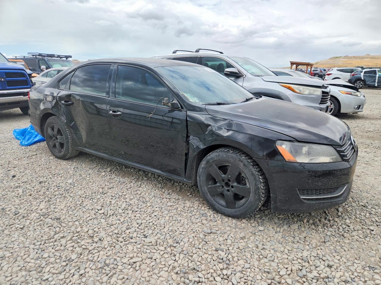 2014 VOLKSWAGEN Passat
