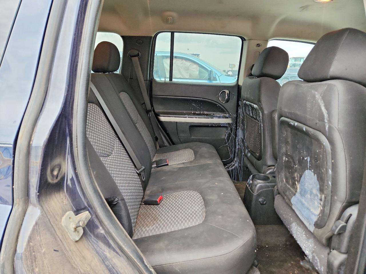 2011 CHEVROLET HHR