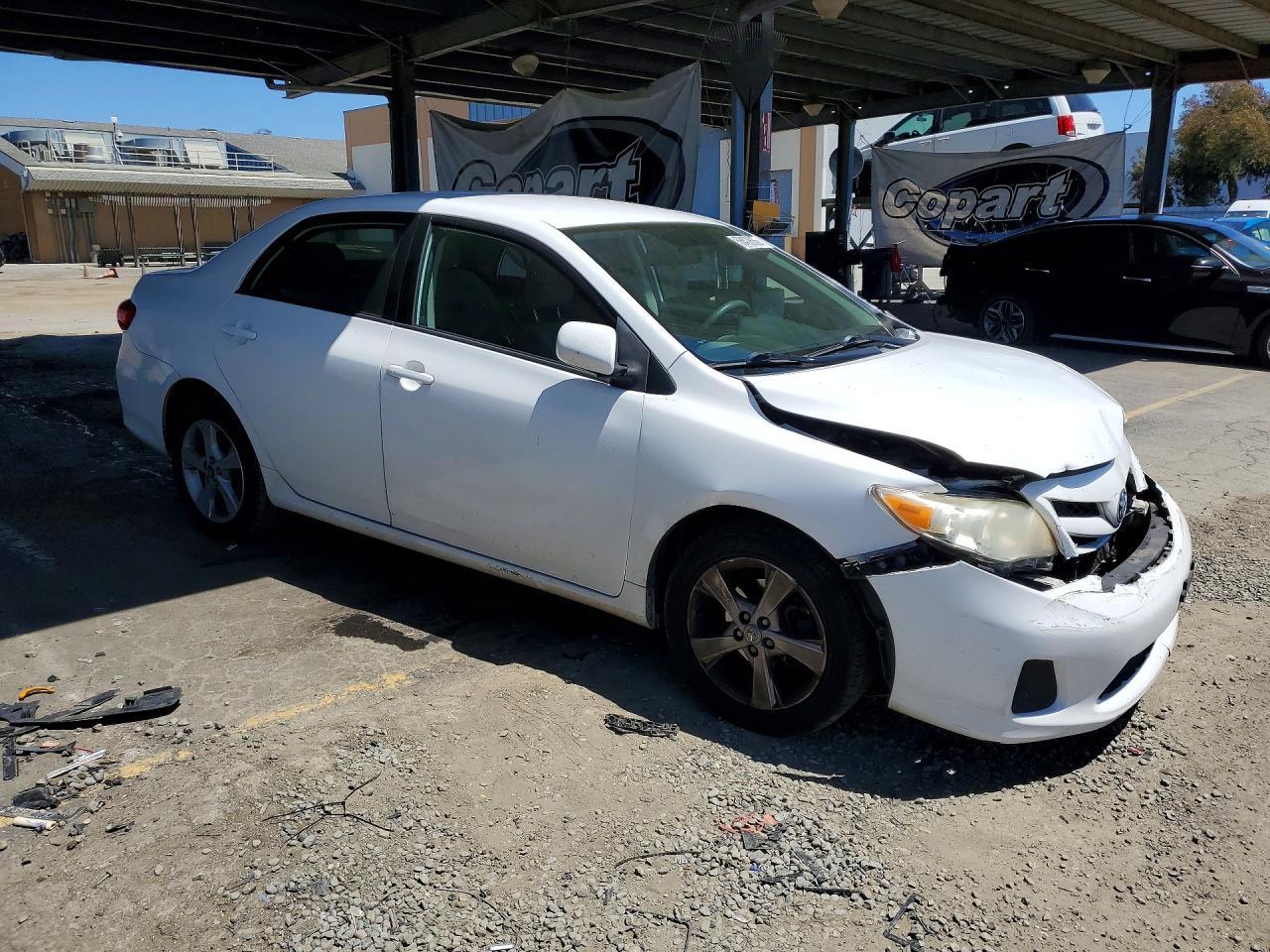 2011 TOYOTA COROLLA