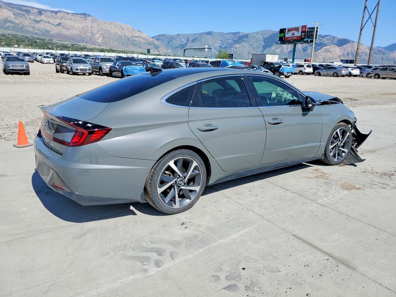 2022 HYUNDAI SONATA
