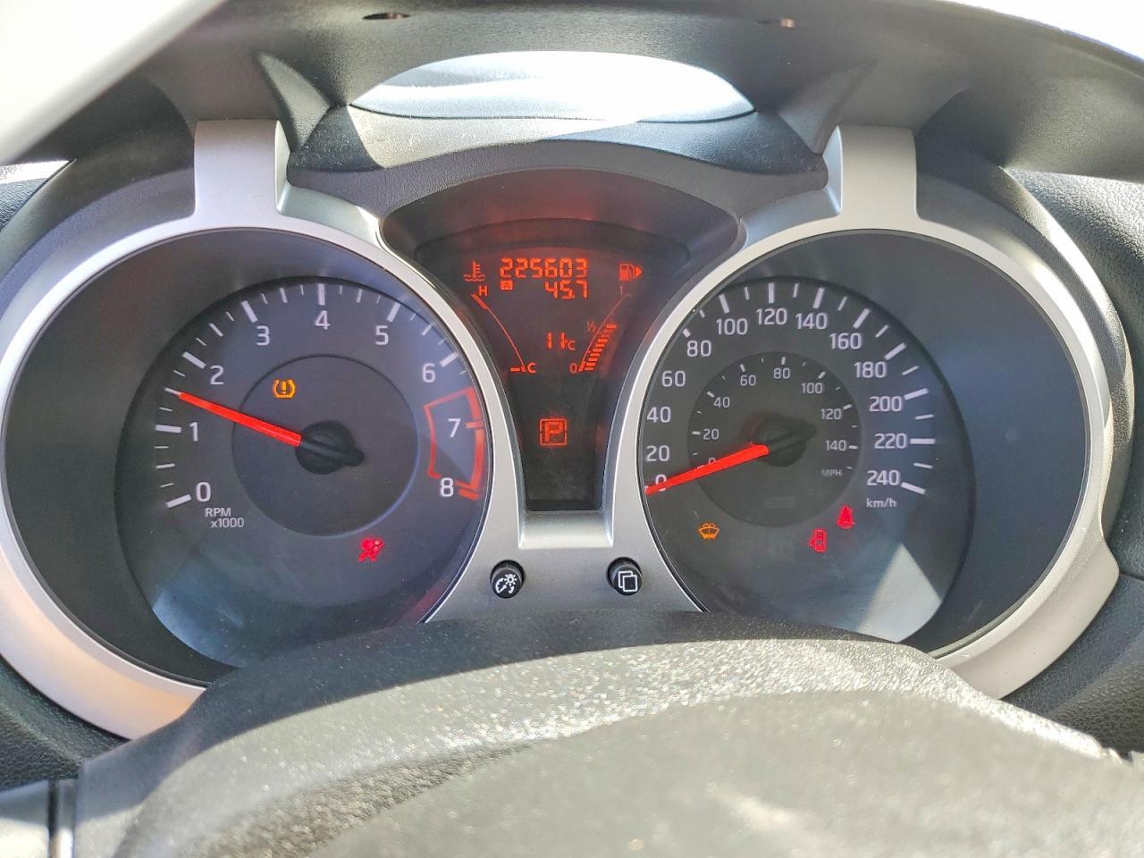 2013 NISSAN Juke