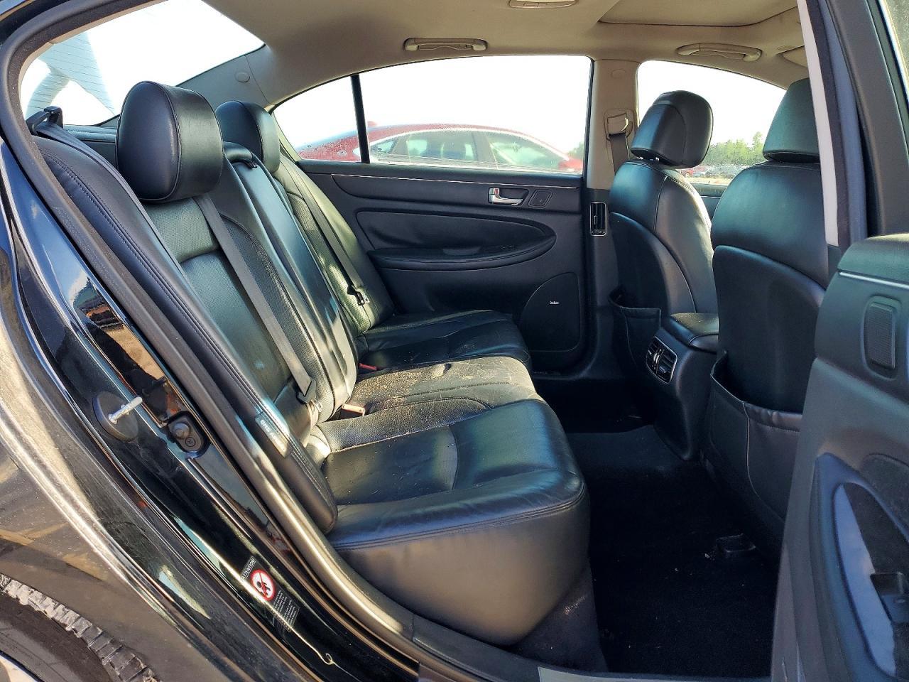 2012 HYUNDAI GENESIS