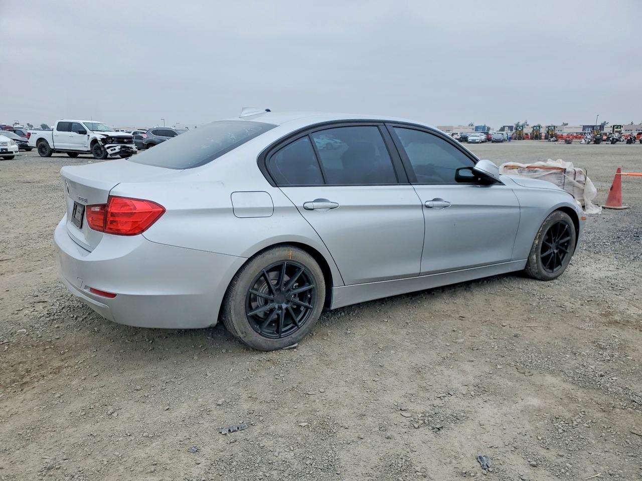 2014 BMW 3 SERIES