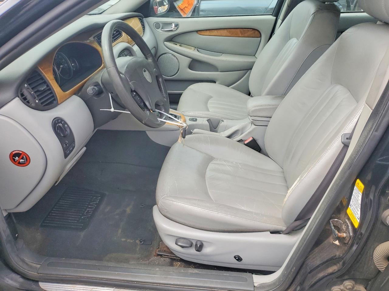 2002 JAGUAR X-Type