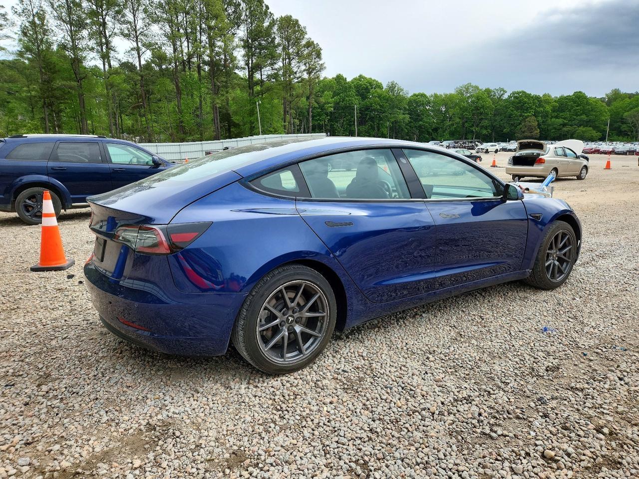 2021 TESLA MODEL 3