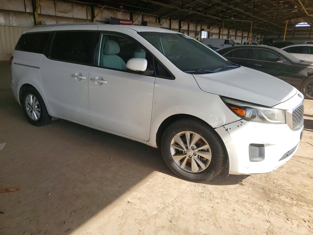 2016 KIA SEDONA