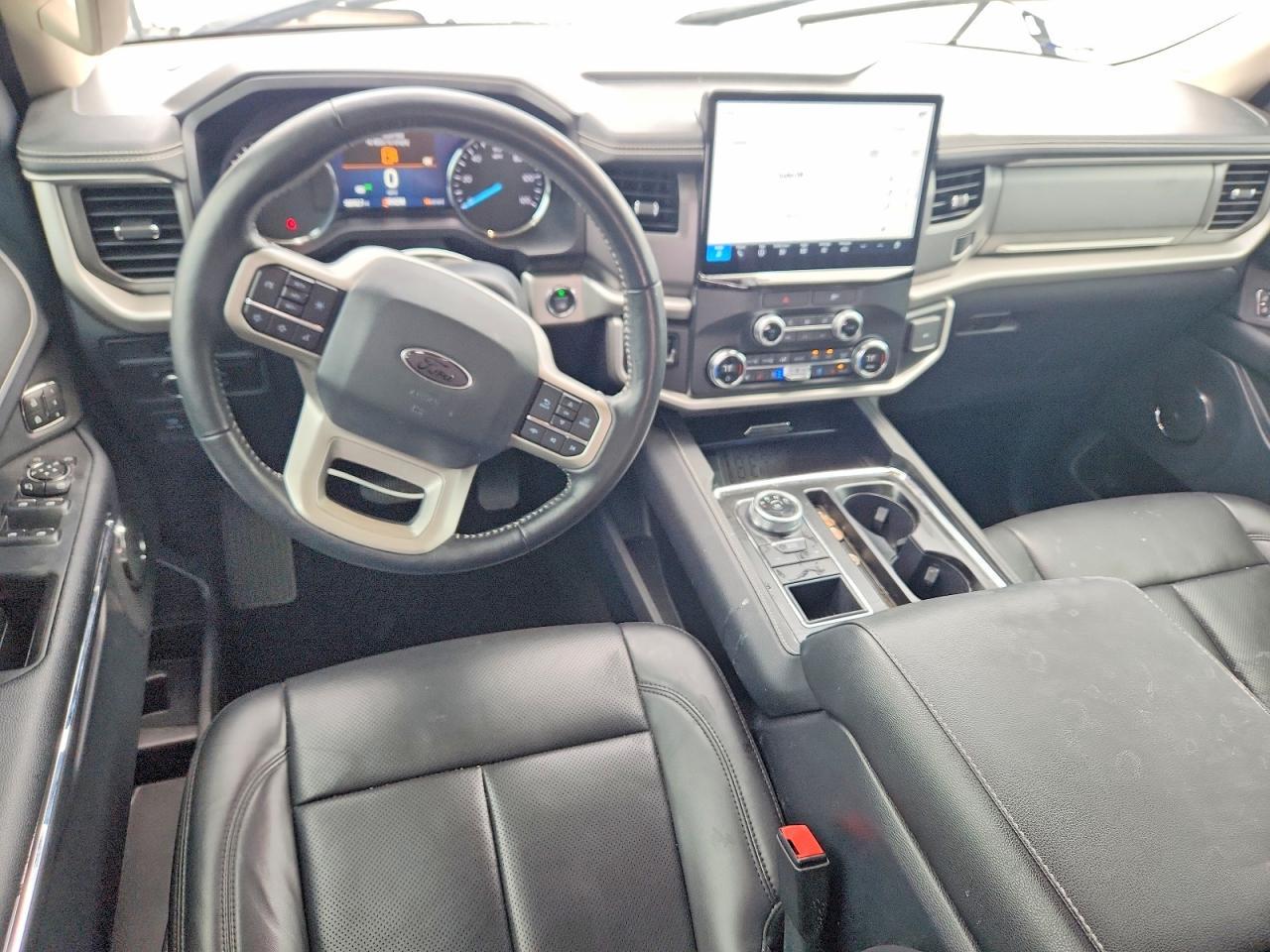 2022 FORD Expedition