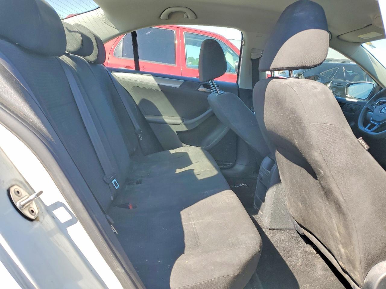 2016 VOLKSWAGEN JETTA