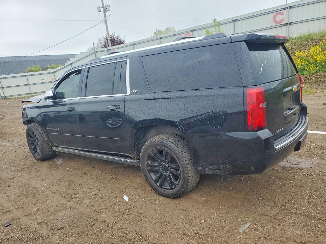 2015 CHEVROLET Suburban