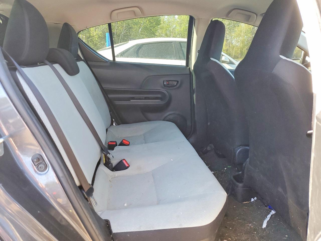 2015 TOYOTA Prius c