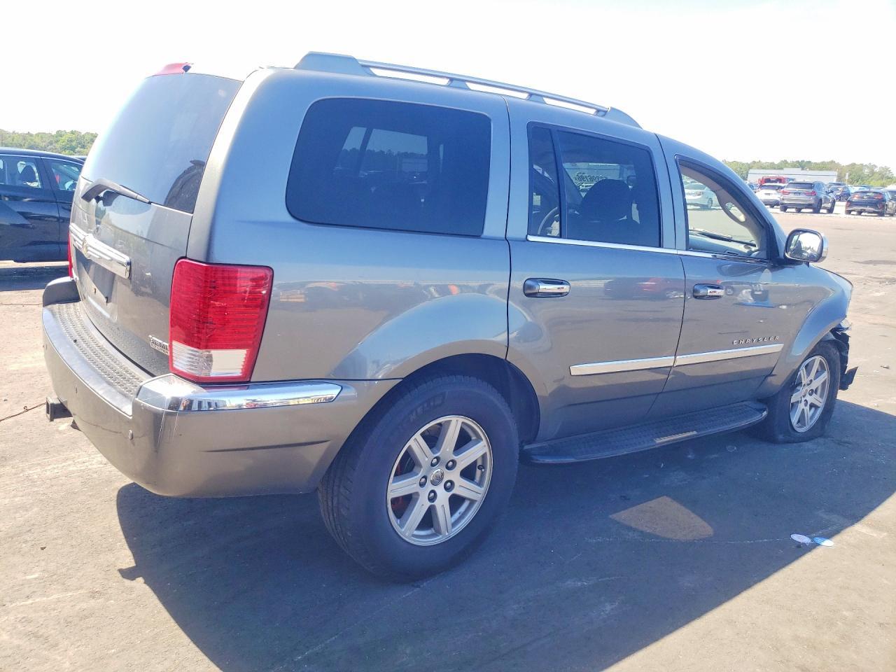 2007 CHRYSLER Aspen