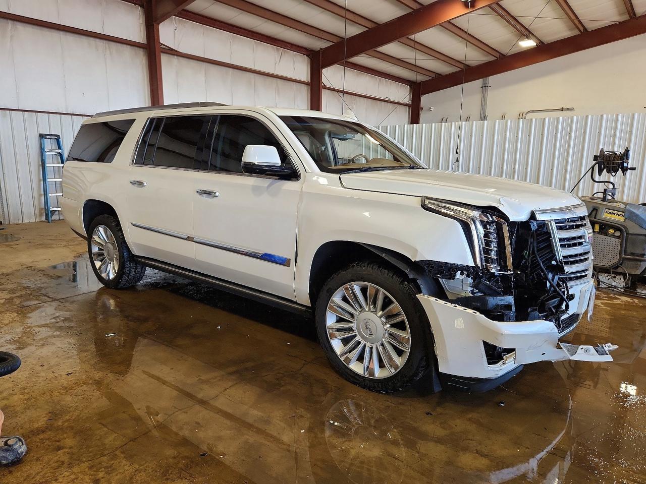 2016 CADILLAC Escalade ESV