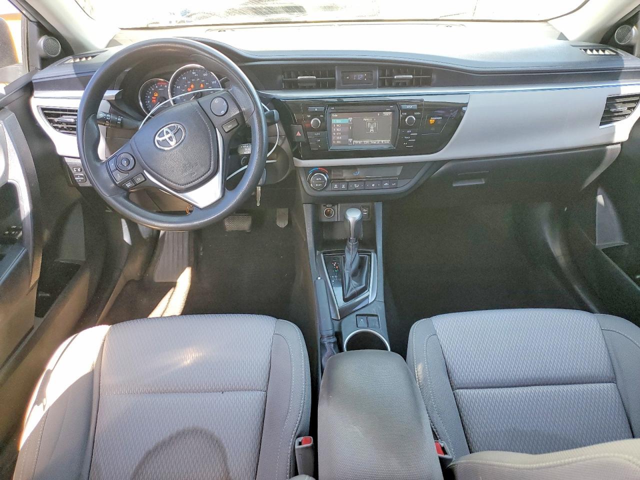 2015 TOYOTA COROLLA