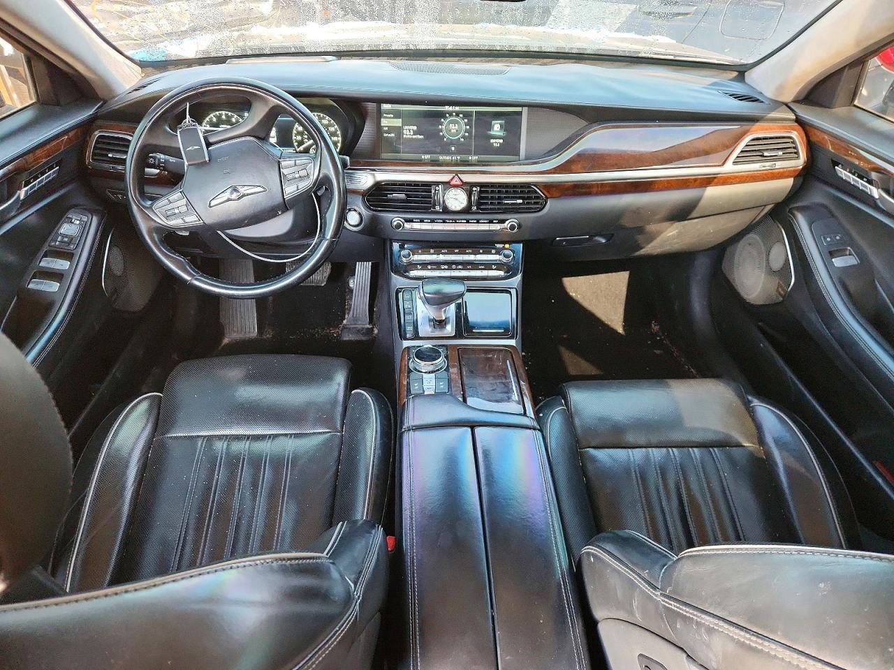2018 GENESIS G90