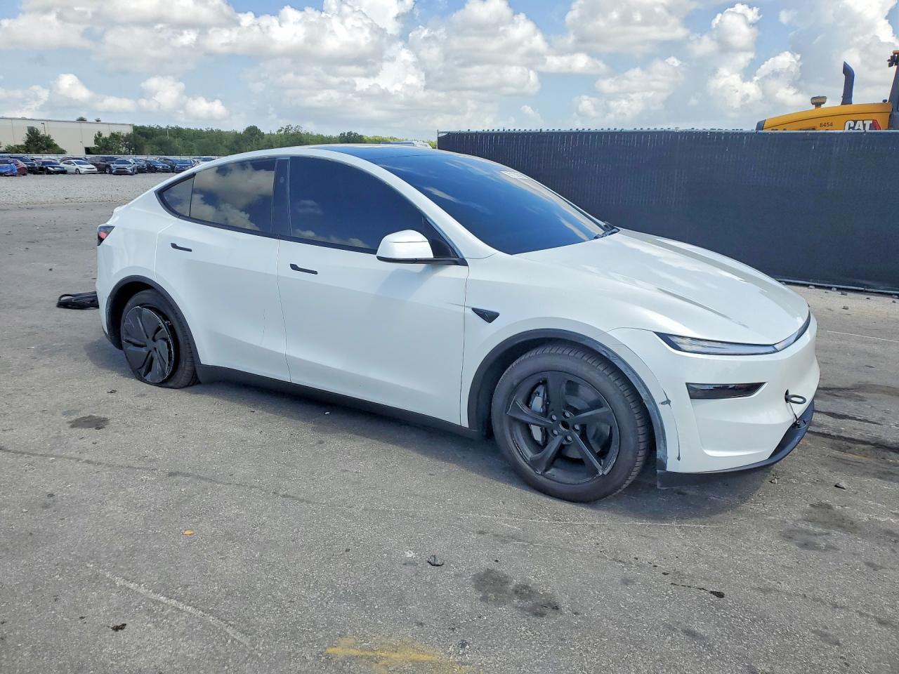 2026 TESLA MODEL Y