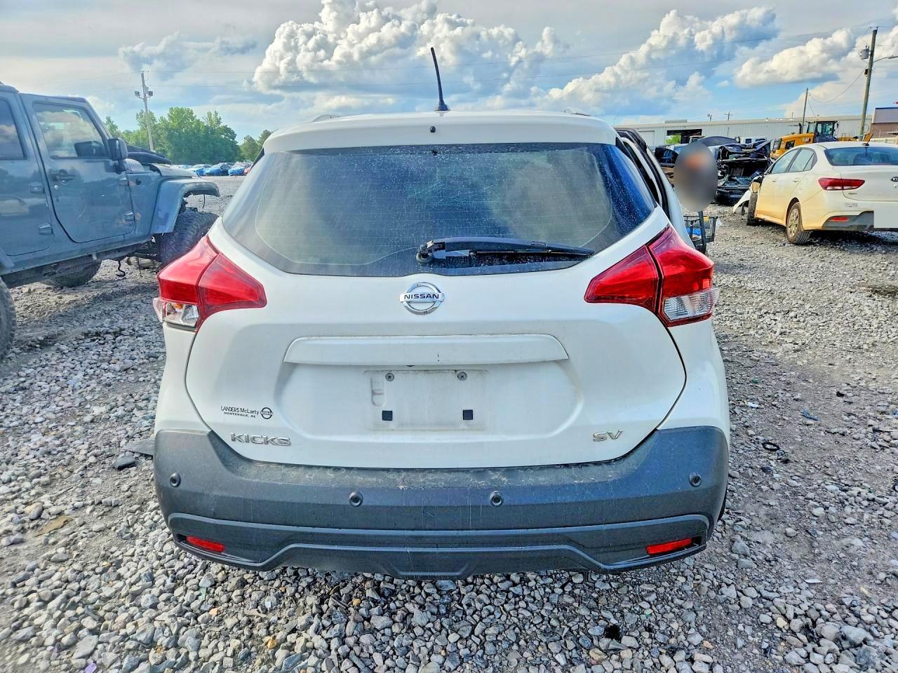 2020 NISSAN KICKS