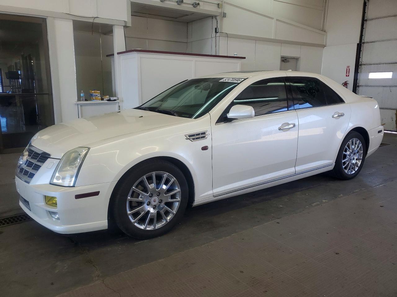2011 CADILLAC STS