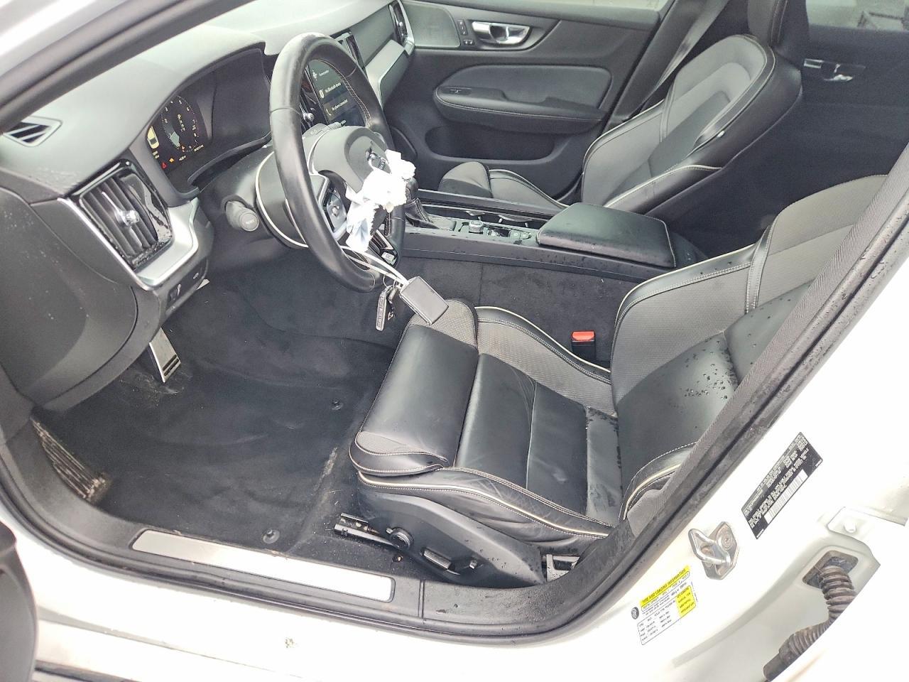 2019 VOLVO S60