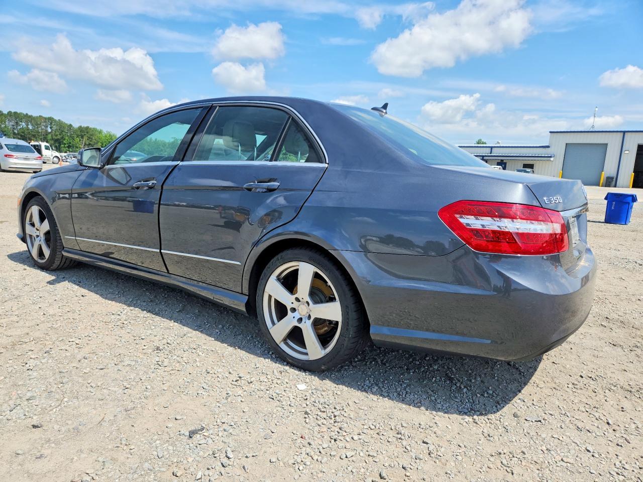 2010 MERCEDES-BENZ E-Class