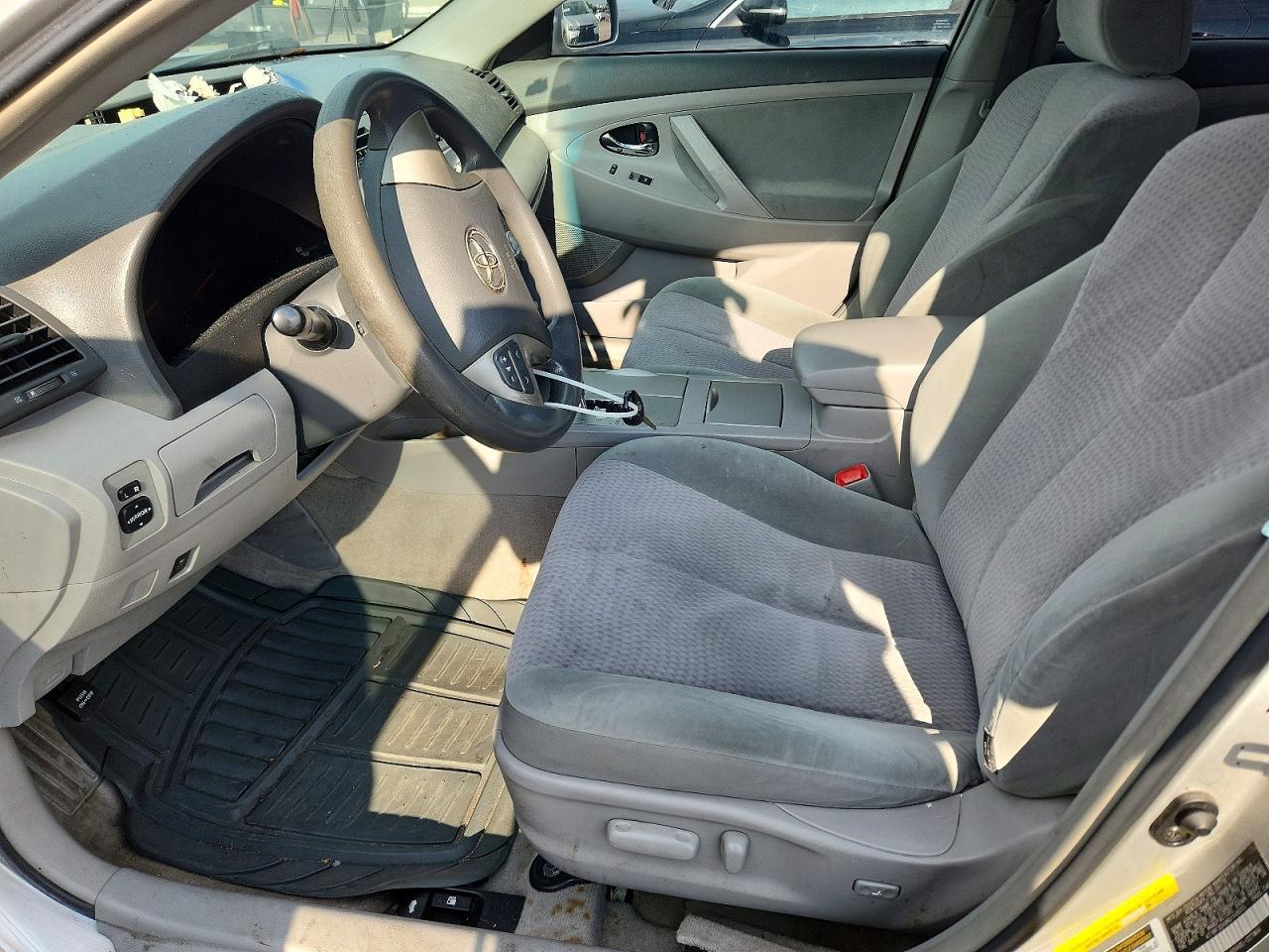 2011 TOYOTA CAMRY