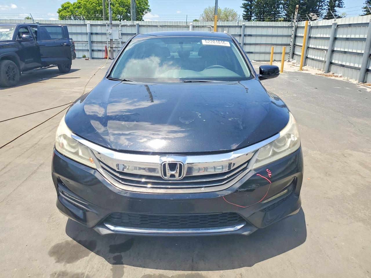 2017 HONDA ACCORD