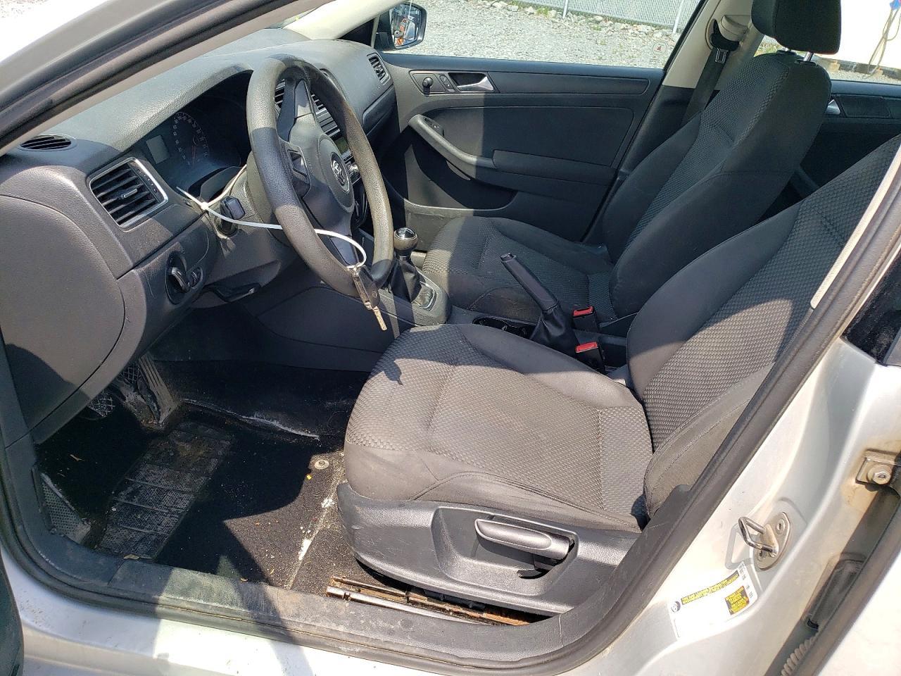 2011 VOLKSWAGEN JETTA