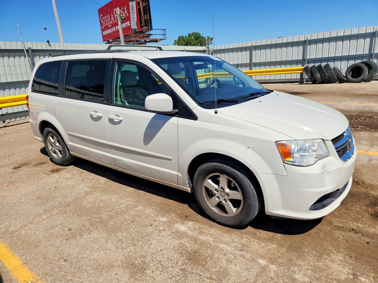 2011 DODGE GRAND CARAVAN