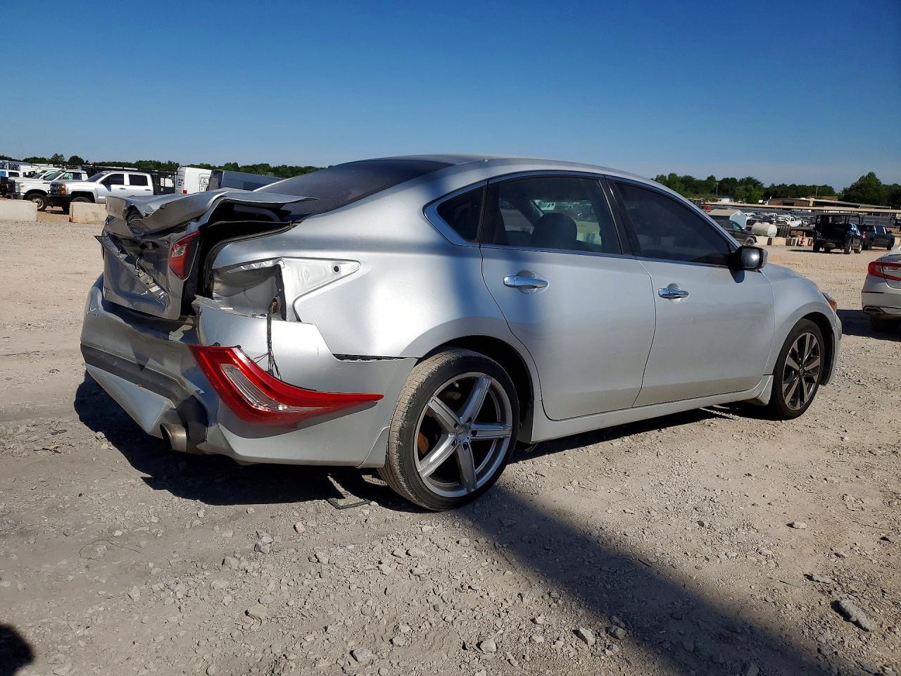2016 NISSAN ALTIMA