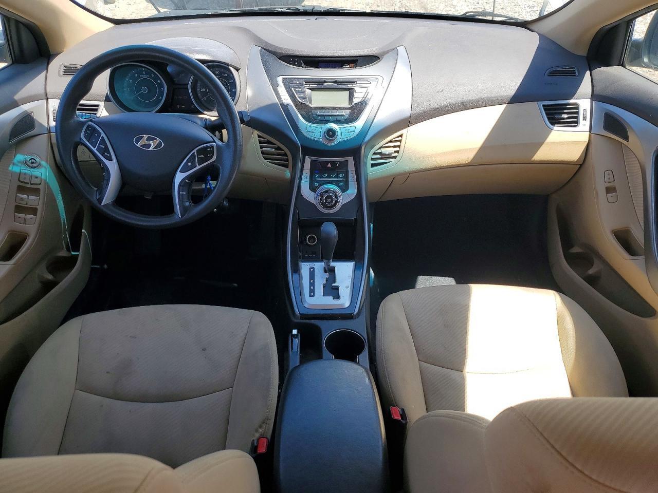 2012 HYUNDAI ELANTRA