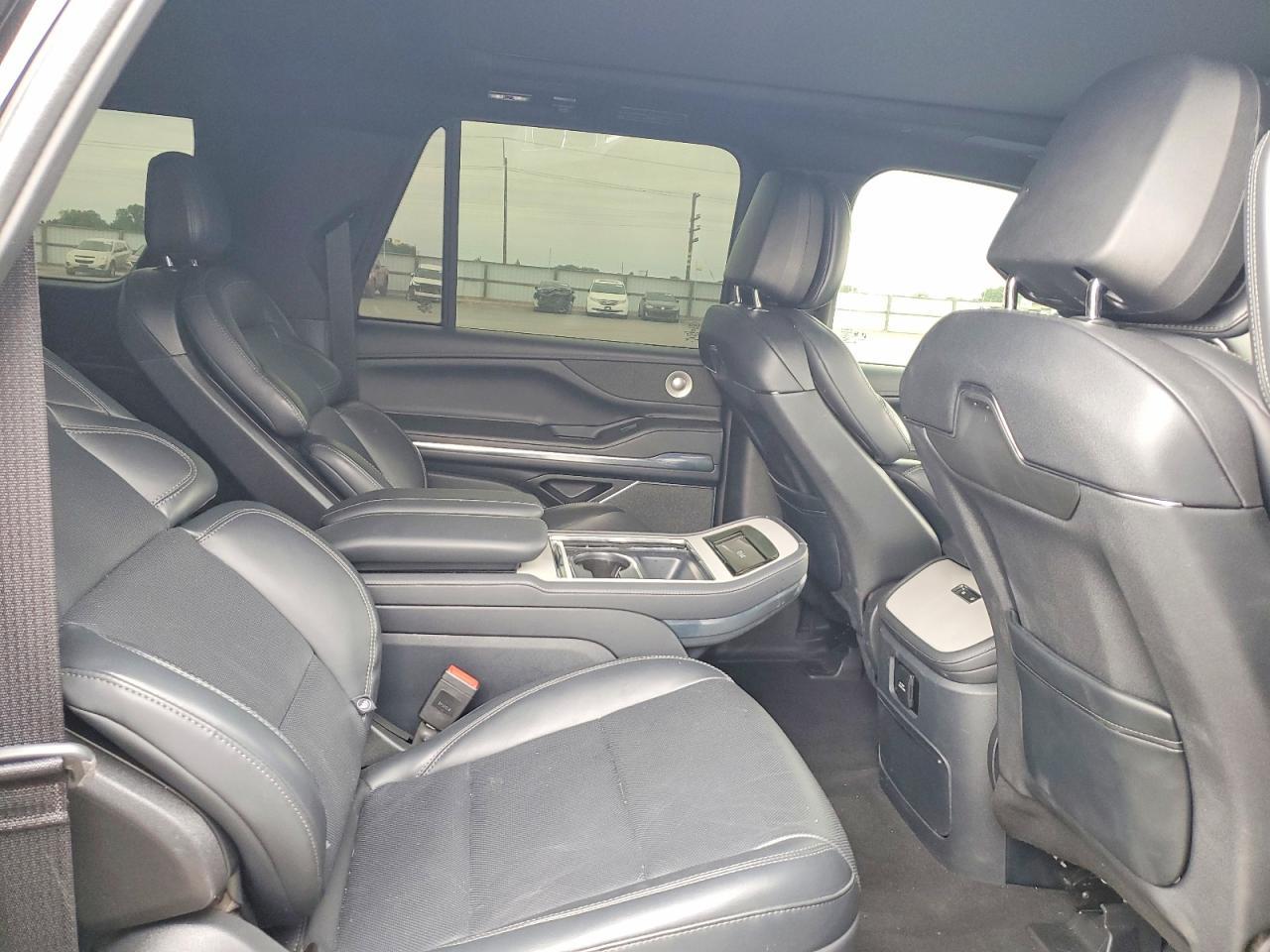 2025 LINCOLN Navigator