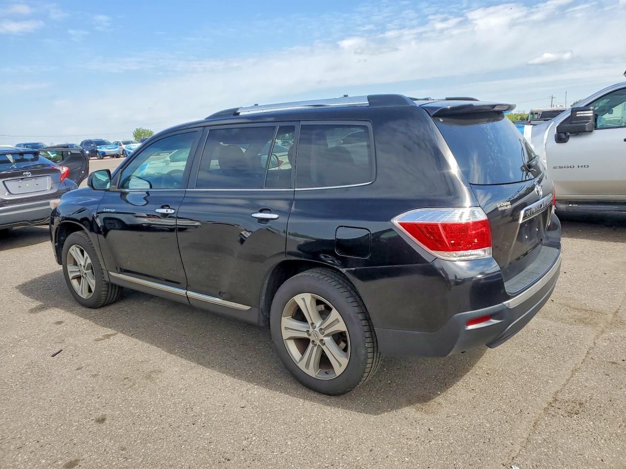 2013 TOYOTA HIGHLANDER