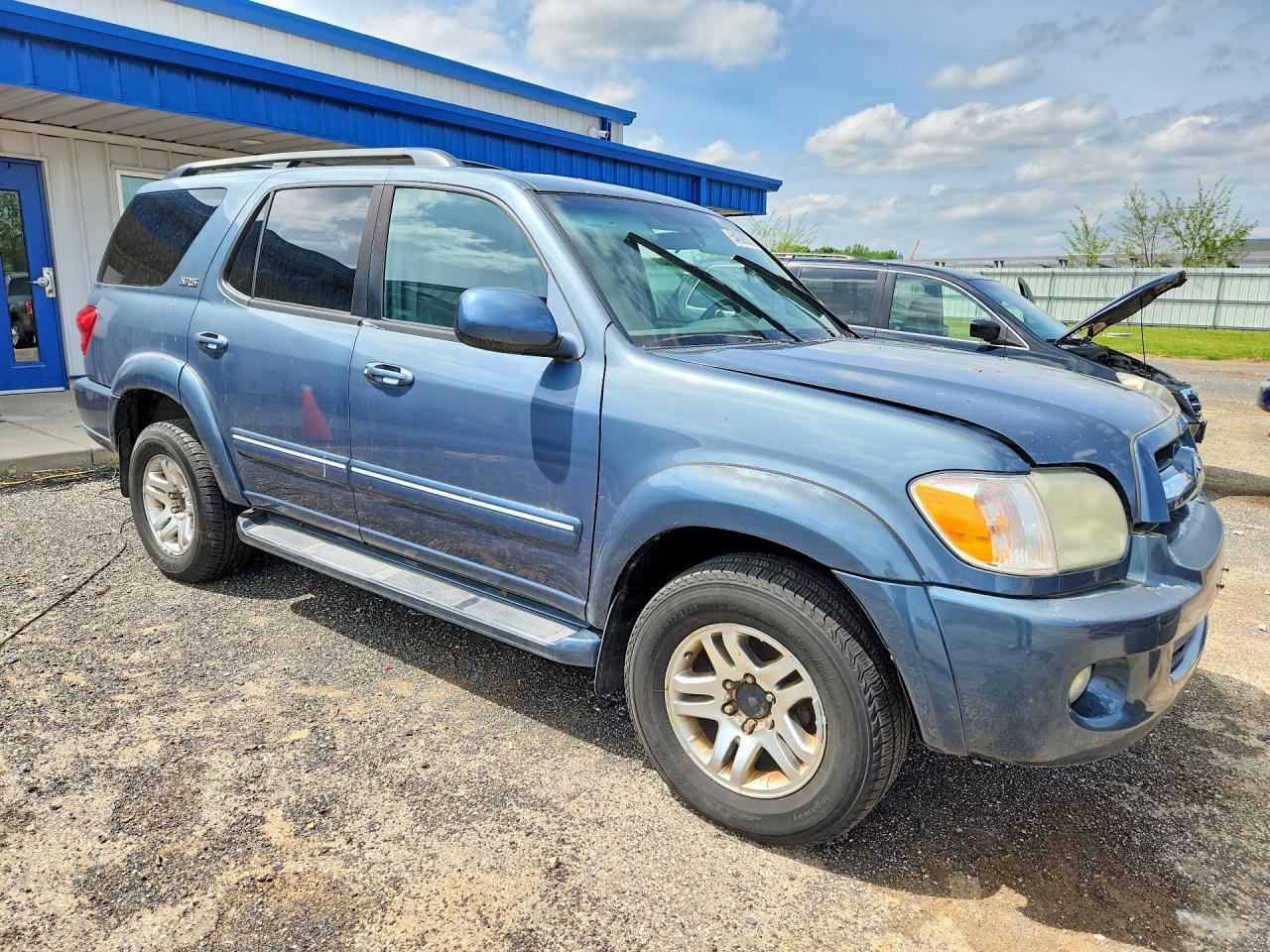 2005 TOYOTA Sequoia
