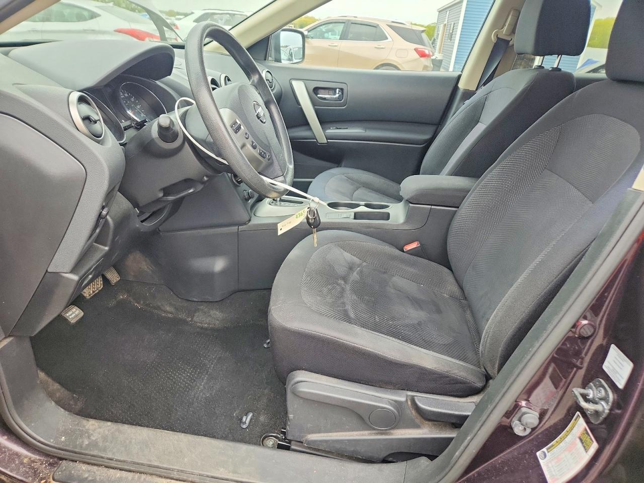 2015 NISSAN ROGUE